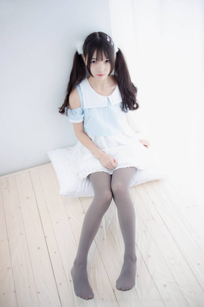 图片[1]-蓝白洛丽塔少女，软萌又清新-橙心社