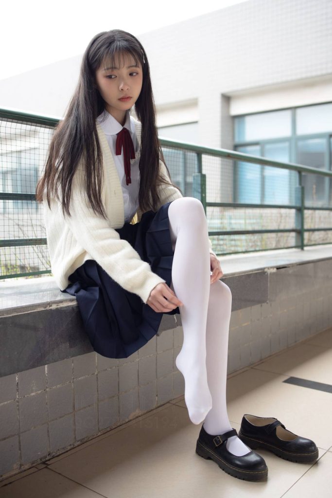 图片[2]-日系学院风穿搭少女，清冷又温柔。-橙心社
